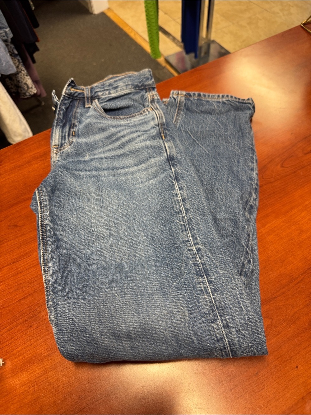 American eagle ‘90s straight jeans size 00 // 070941